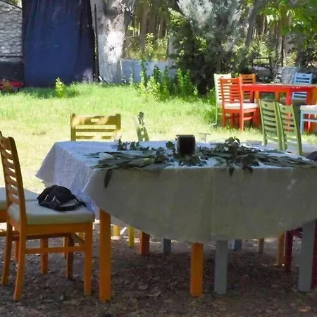 Likya Saklibahce מלון