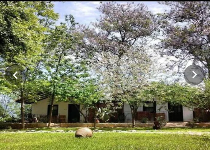 Likya Saklibahce * קמר