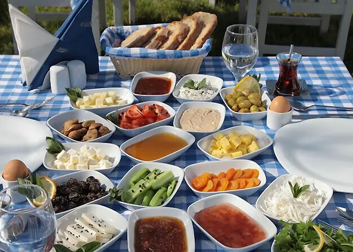 Likya Saklibahce * קמר