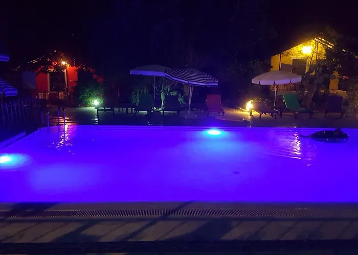 Likya Saklibahce מלון קמר